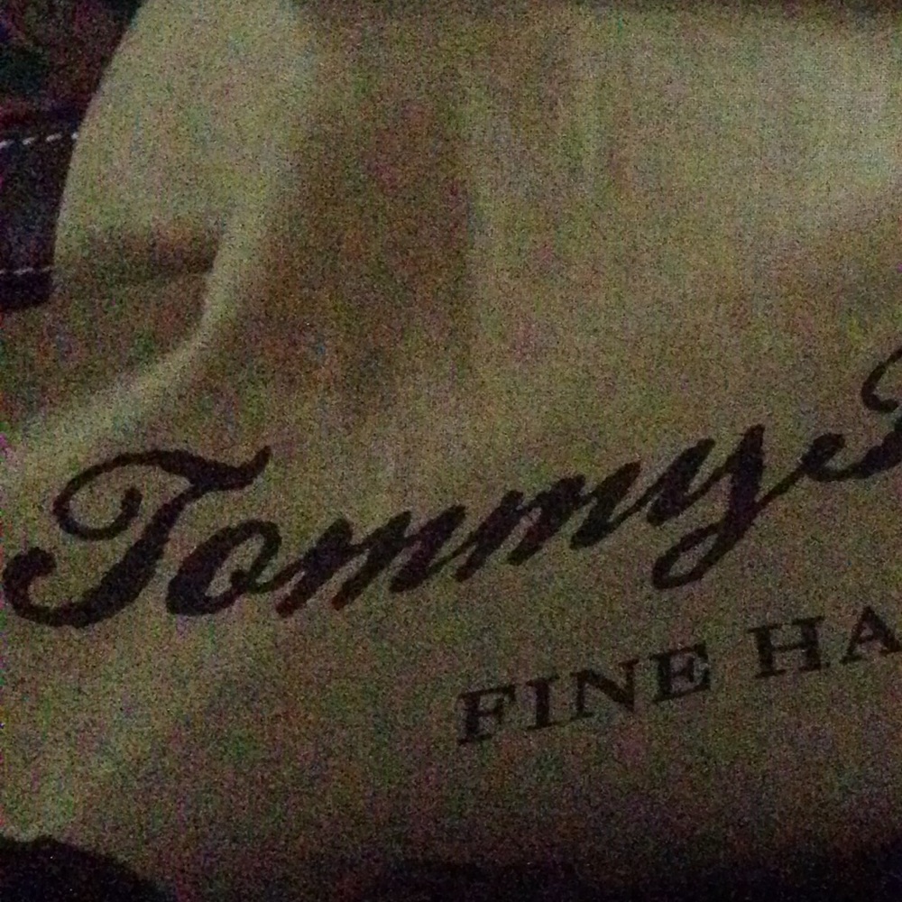 Purses - Picture 3 of 4